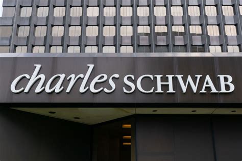 Money market funds havent auto swept into MMFs at Schwab in for fucking ever. . Schwab money market fund